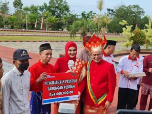 Bupati Basel Salurkan Sejumlah Bantuan dalam Momentum HUT ke-20 Basel