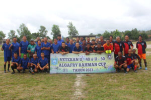 Buka Turnamen Veteran U-40 dan U-50 di Desa Perlang, Algafry : Junjung Tinggi Sportifitas