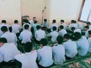 Ciptakan Generasi Qurani, Tadarus & Salat Duha Gencar Dilaksanakan di SMPN 5 Toboali