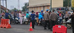 Masyarakat Kurang Mampu & Pengguna Jalan Terima Ini dari Polres Basel