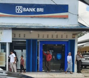 Penerima BLT Kecewa Dengan Pelayanan Bank Rakyat Indonesia (BRI) di Berok Koba