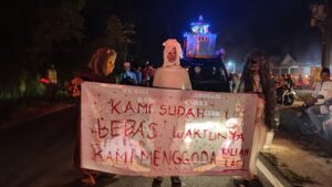 Sambut Idul Fitri, Ratusan Peserta Pawai Obor dan Takbir Keliling Meriahkan Desa Jelutung