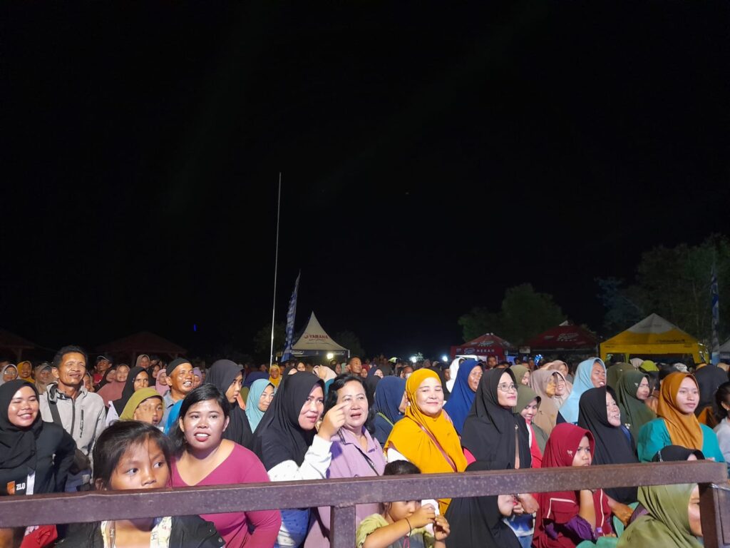 Malam Puncak Festival Danau Pading 2 Sukses Digelar