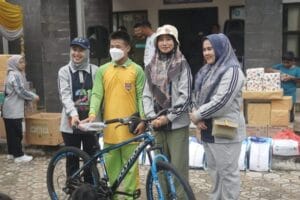 Ribuan Warga Ikuti Jalan Sehat HUT Ke-21 Bangka Tengah