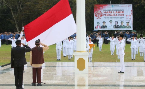 Peringati Hari Lahir Pancasila, Segenap ASN, PPPK, PKK dan Pelajar Ikuti Upacara dengan Khidmat 