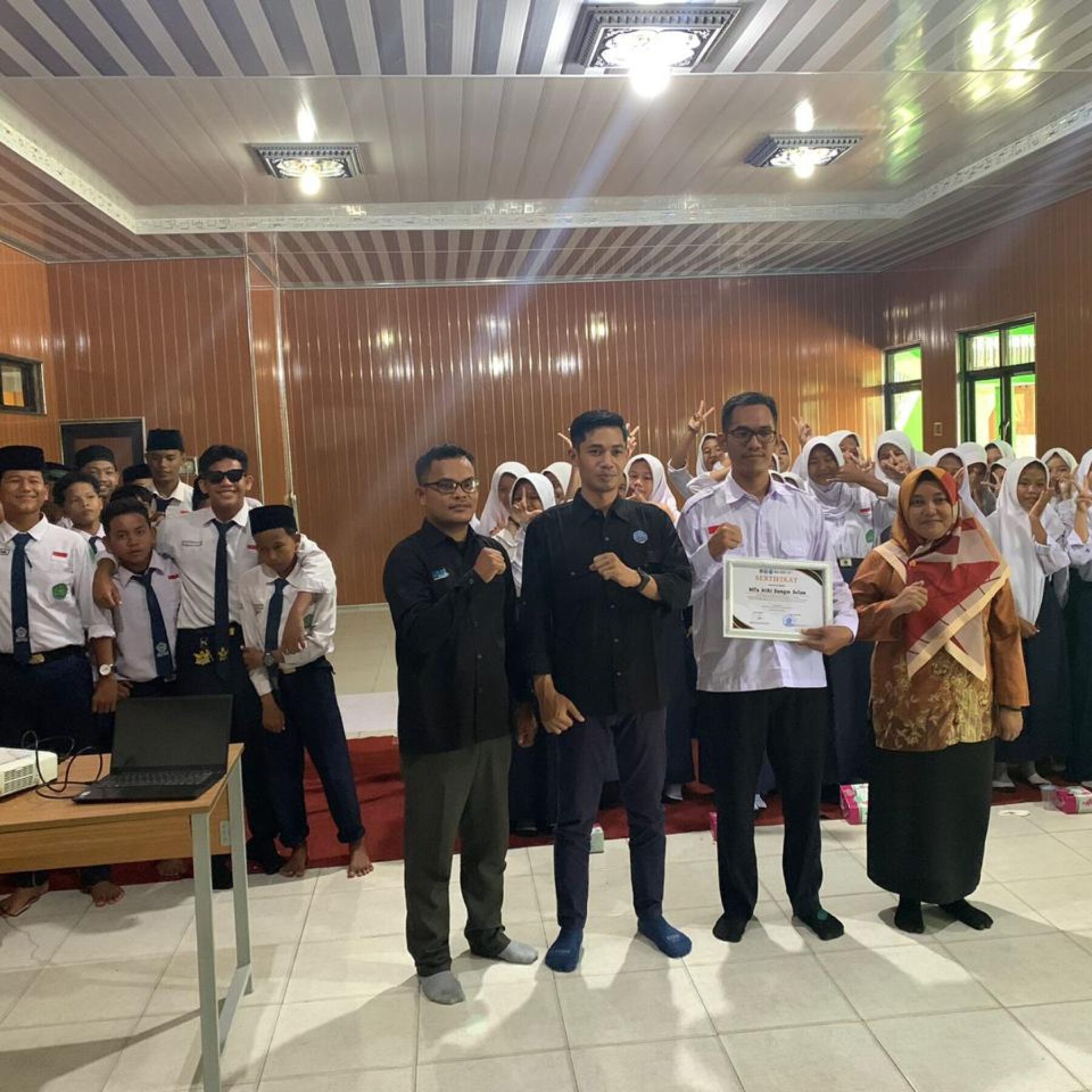 Hadir di MTS AIAI Sungaiselan, Dosen UBB Laksanakan Pengabdian Masyarakat di Tingkat Universitas