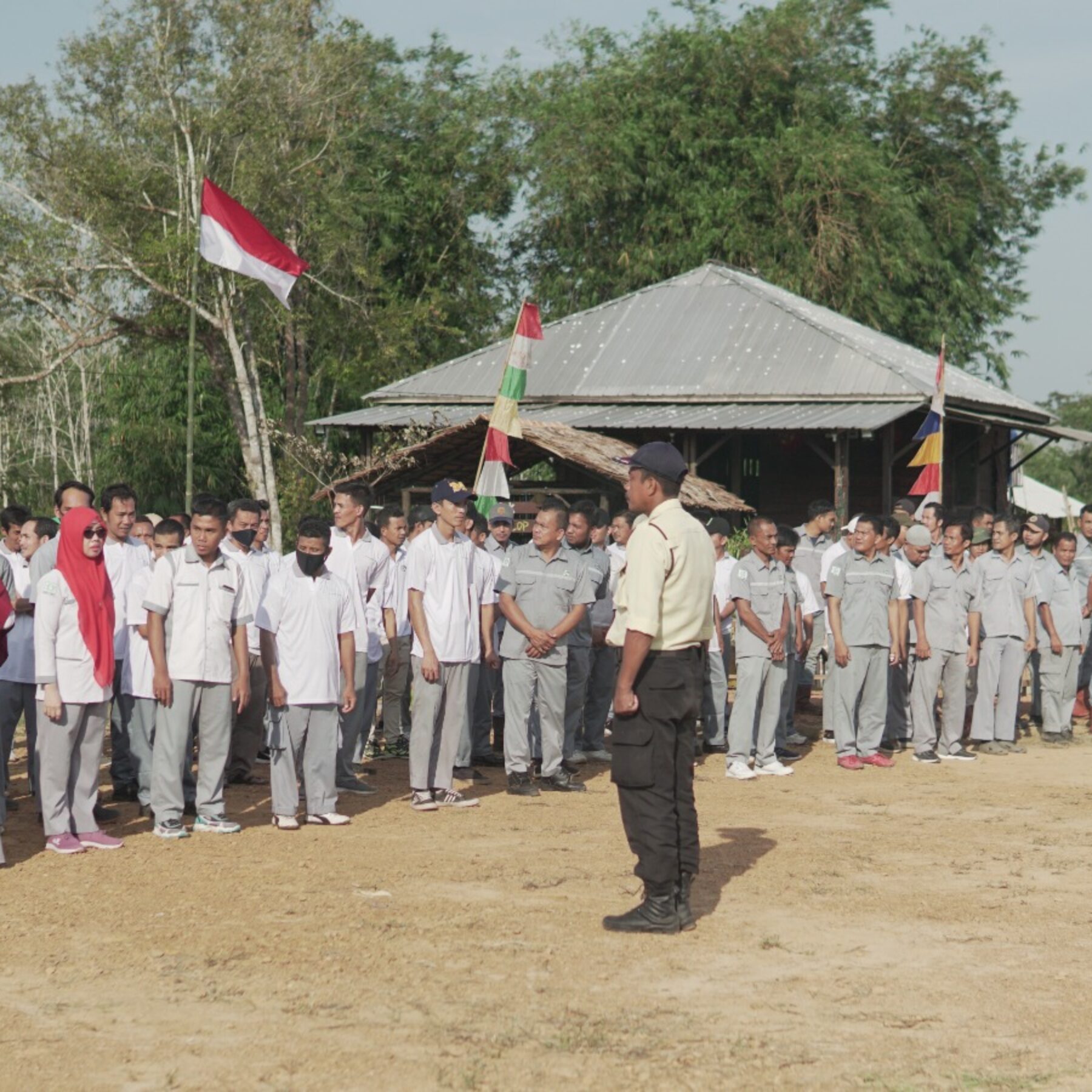 Serunya Upacara Kemerdekaan RI di Kebun Atok Kulop