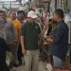 Algafry Ajak ASN dan PKK Pemkab Belanja di Pasar Tradisional