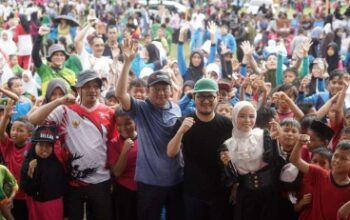 Pemkab Bateng Hadirkan Pelayanan Terpadu, Jalan Sehat Bersama hingga Penanaman Pohon 