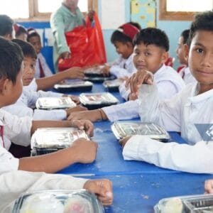 PT Timah Gandeng HNSI Bangka Gelar Makan Bergizi Gratis