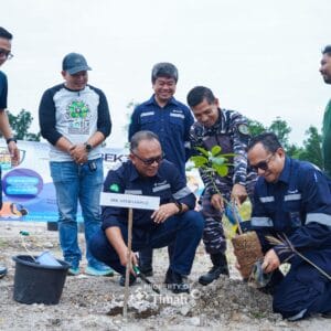 Gotong Royong dan Penanaman 500 Bibit Pohon Buah, Rangkaian Peringatan Bulan K3 Nasional PT Timah 