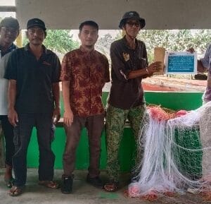 Tingkatkan Hasil Tangkapan Nelayan Udang, PT Timah Serahkan Bantuan Untuk Kelompok Batu Tuan