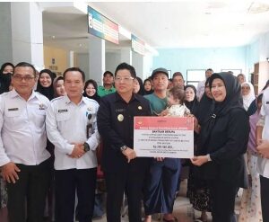 ‎Kemensos RU Salurkan Bantuan Atensi ke 100 Warga Bangka Tengah  ‎