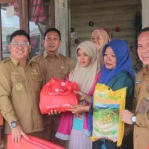 ‎Pemkab Turun Tangan Bantu Korban Kebakaran di Desa Nibung