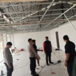 ‎Tewasnya Pekerja Proyek KDMP Simpang Katis, Terjatuh Saat Pasang Rangka Plafon, Standar K3 Dipertanyakan   ‎